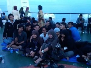 Foto: Senja diatas deck kapal Fery